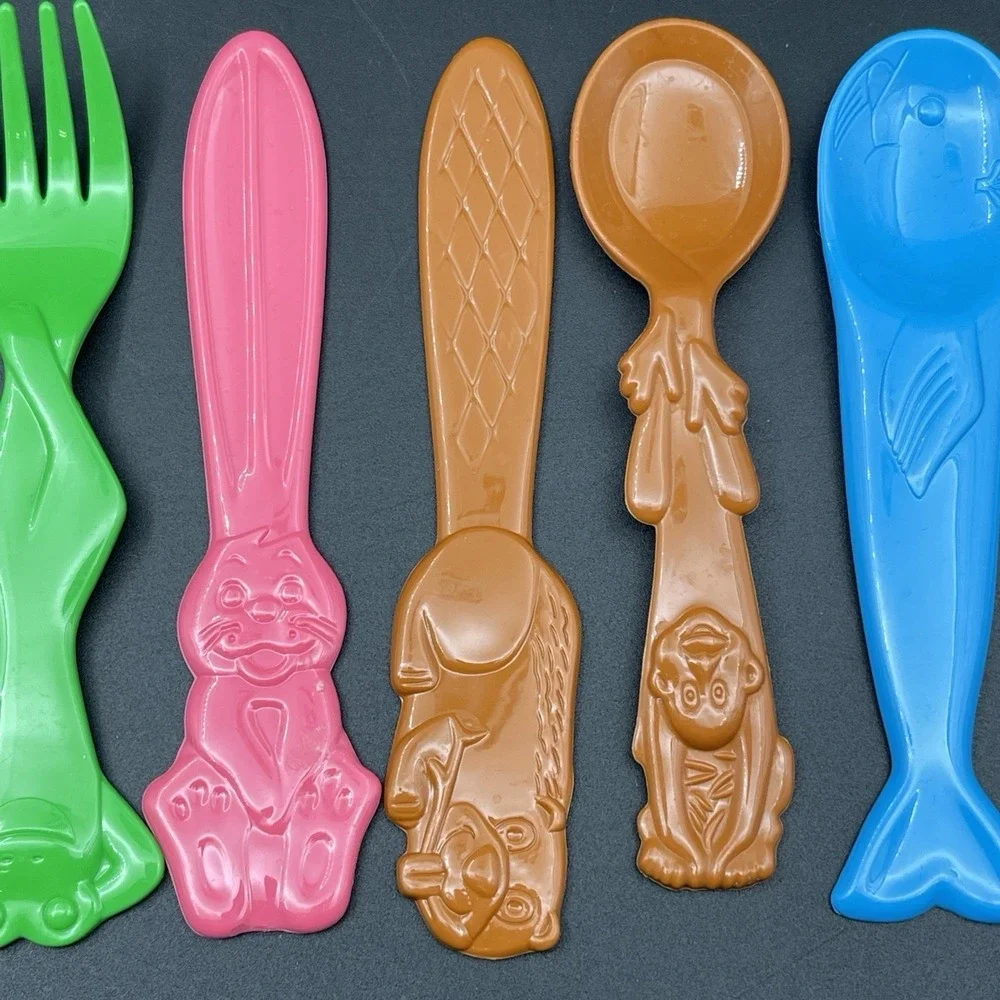 Hefty Zoo Pals Mixed Utensils Lot Of 11 Funtensils Kids Plasticware